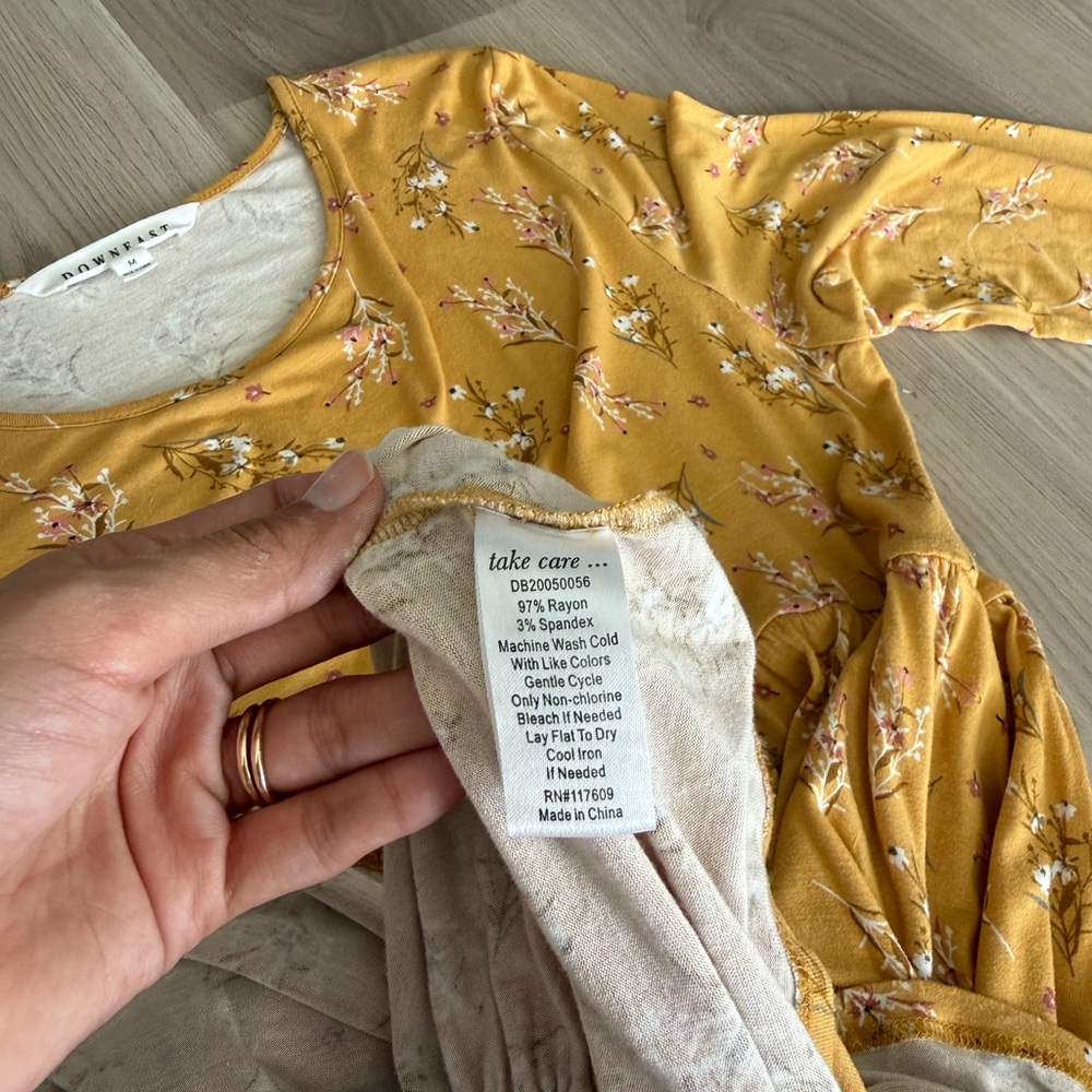 DOWNEAST Mustard Floral Tiered Midi Dress Long Sleeve Size Medium - Picture 4 of 5